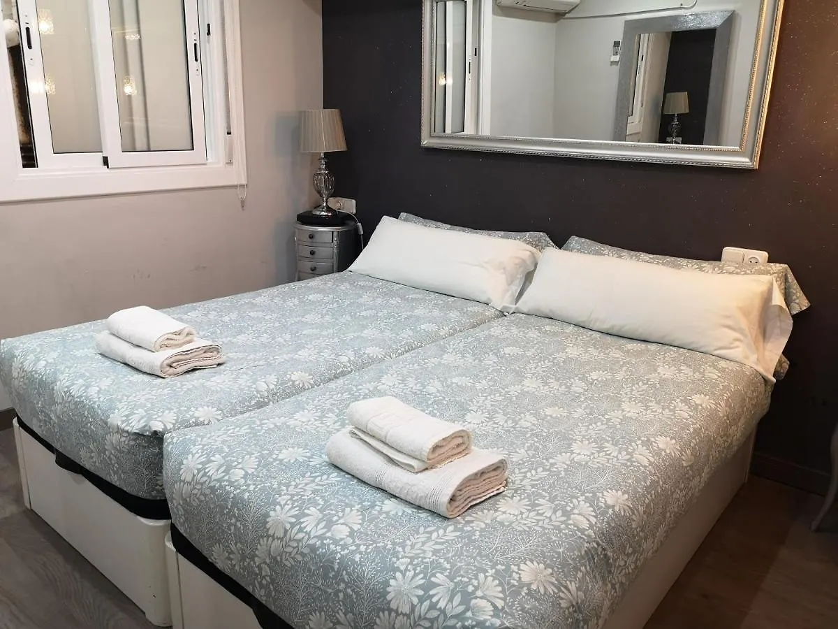Aparteasy - Eixample Center Barcelone 0*,